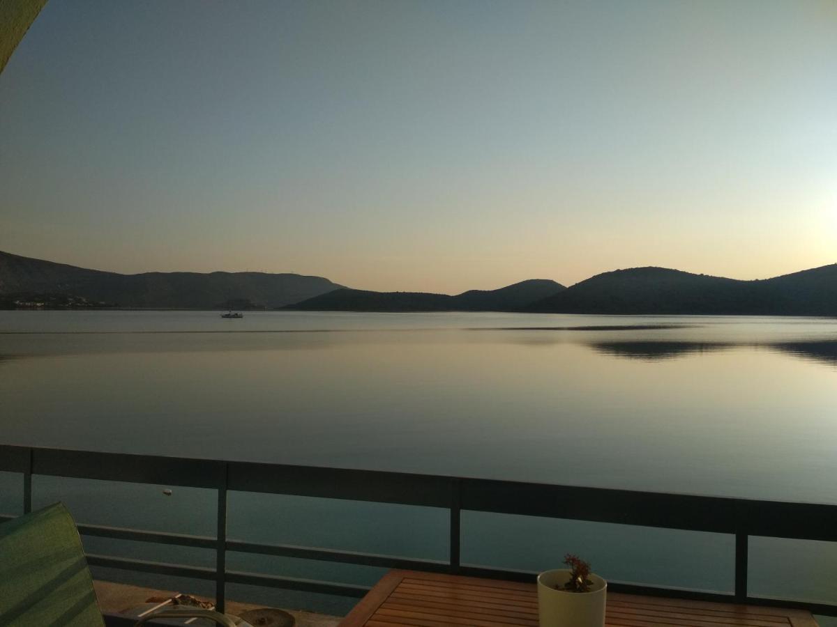 エロウンダMarilena Seaside Houseアパートメント エクステリア 写真